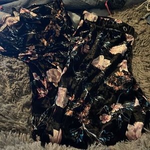 Velvet flair/loose pants!